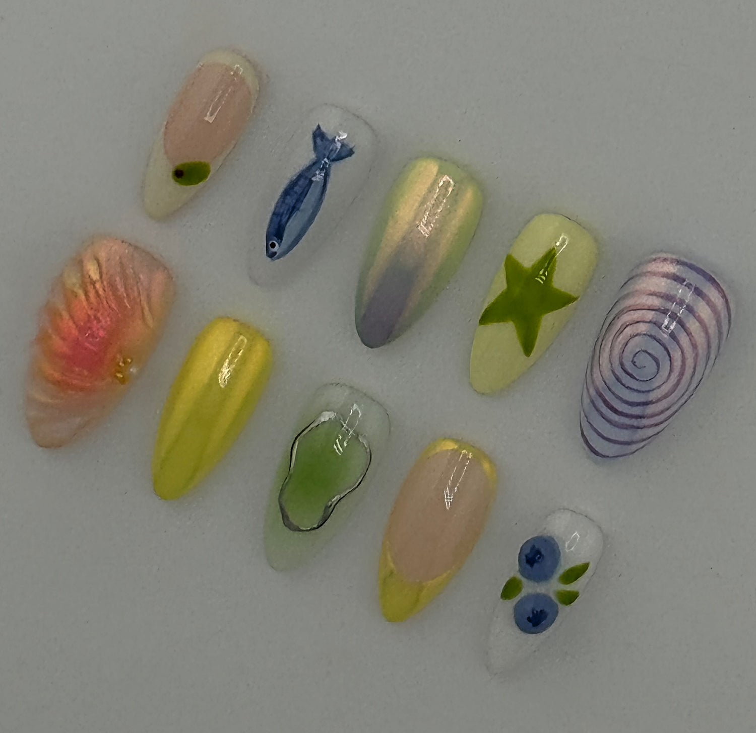 Loveofnailzz